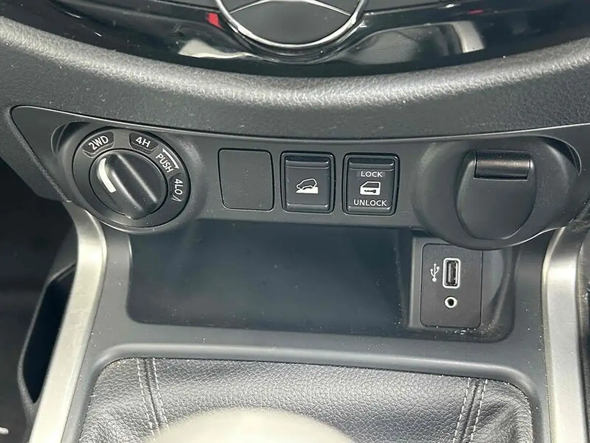 2021-nissan-navara-23dci-tt-n-connecta-8-navi-big-33