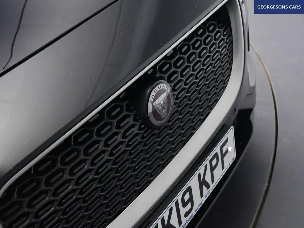 2019-jaguar-i-pace-ev400-se-big-10