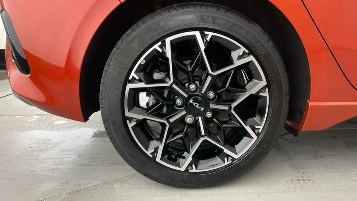 2024-kia-ceed-15-t-gdi-gt-line-138bhp-big-15
