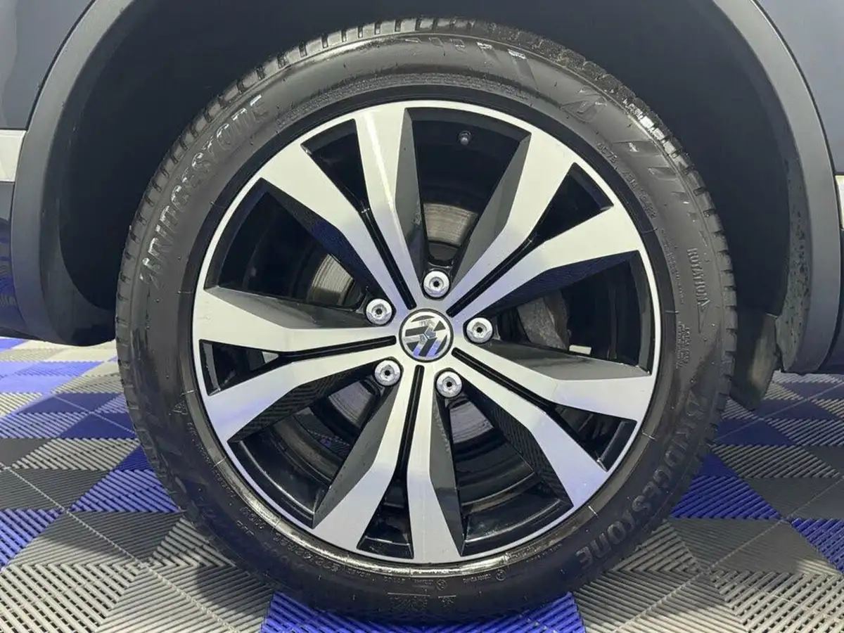 2017-volkswagen-touareg-30tdi-r-line-204ps-ss-2970cc-big-36