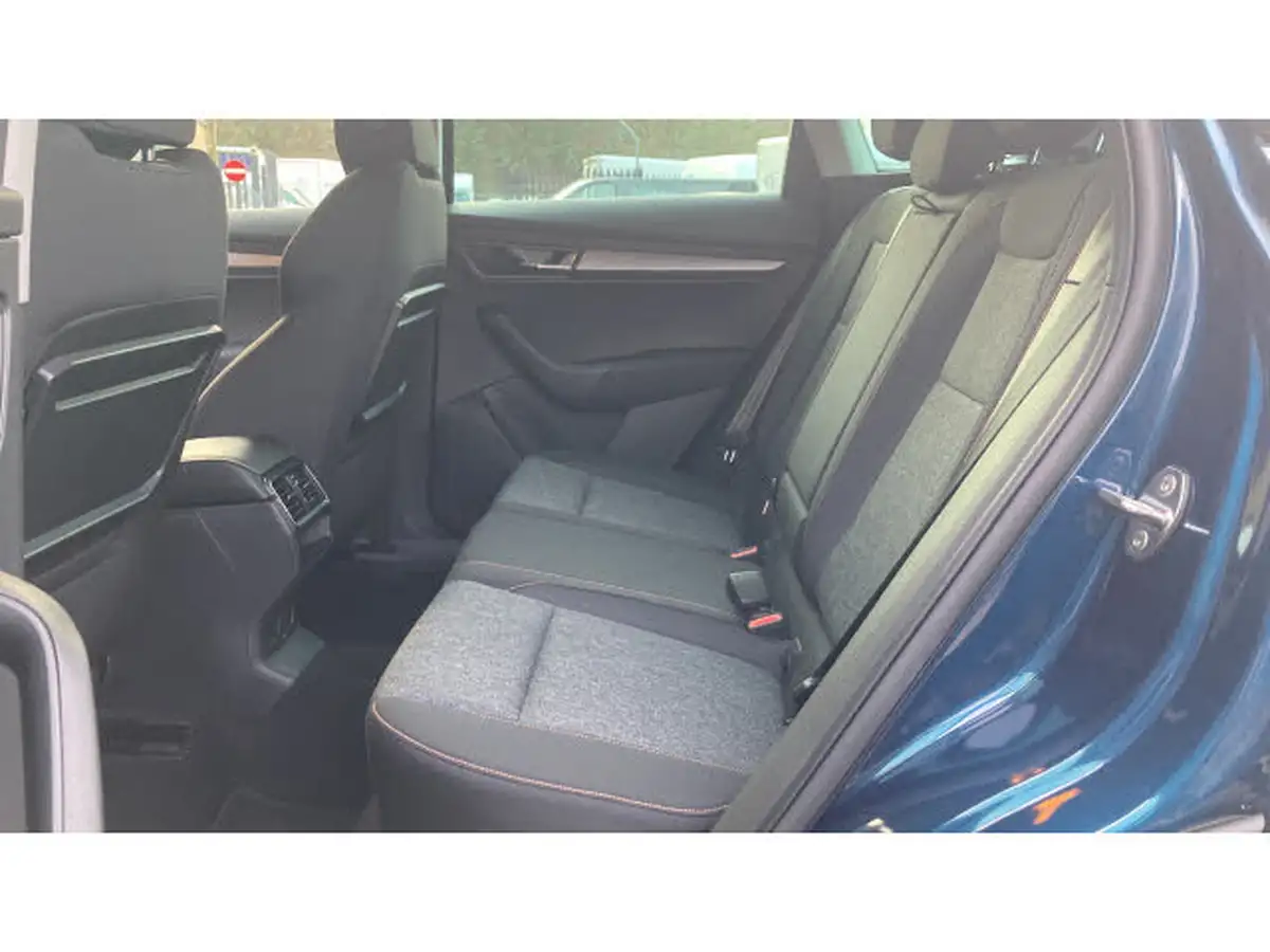 2021-skoda-karoq-15-tsi-se-drive-big-15