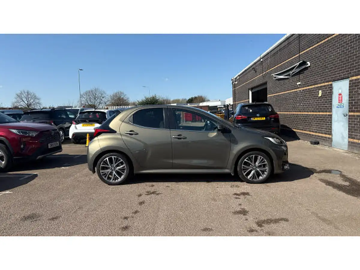 2021-toyota-yaris-15-vvt-i-excel-big-15