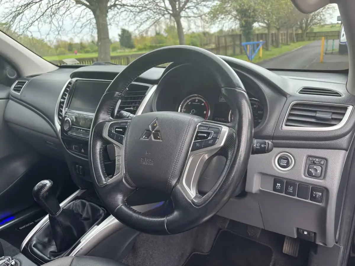 2018-mitsubishi-l200-24di-d-barbarian-eu6-big-8