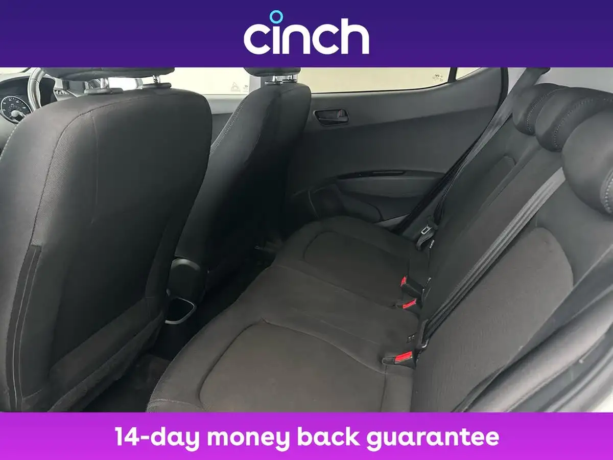 2019-hyundai-i10-10-play-big-13
