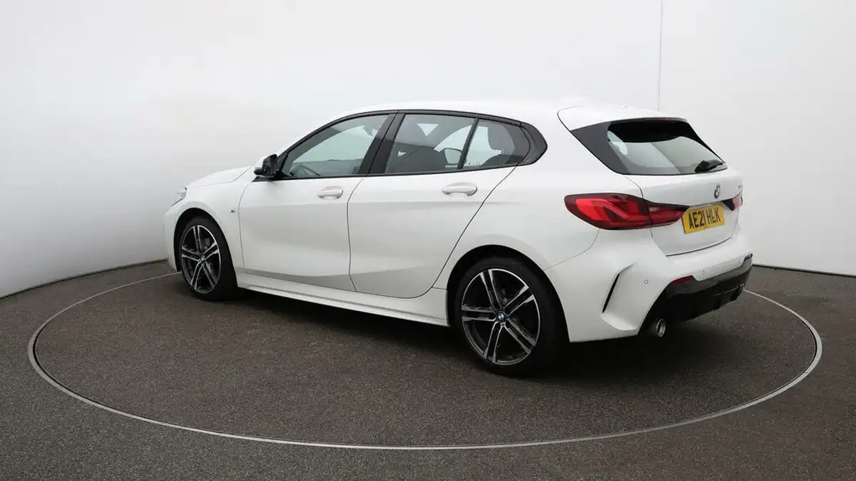 2021-bmw-1-series-15-118i-m-sport-lcp-big-55