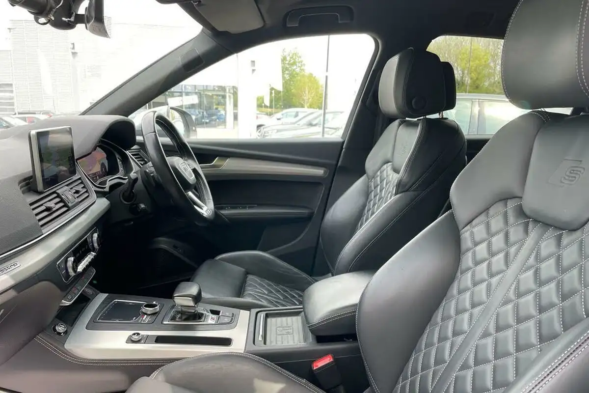 2017-audi-sq5-30-tfsi-quattro-big-27