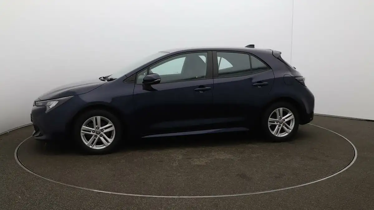 2022-toyota-corolla-18-vvt-i-icon-tech-trk-hatchback-5d-big-57