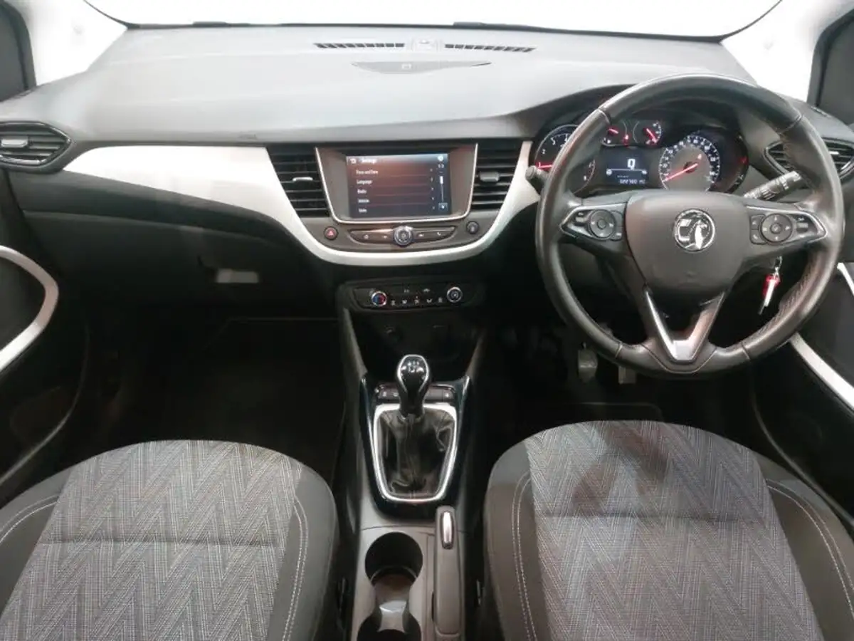 2020-vauxhall-crossland-x-12i-griffin-big-2