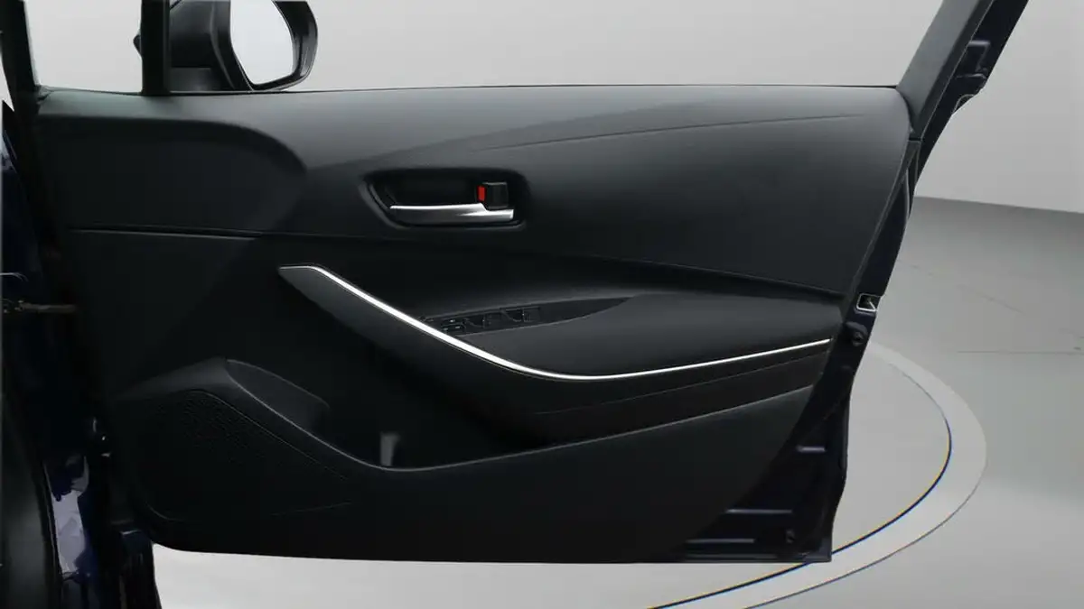 2022-toyota-corolla-18-vvt-i-icon-tech-trk-hatchback-5d-big-15