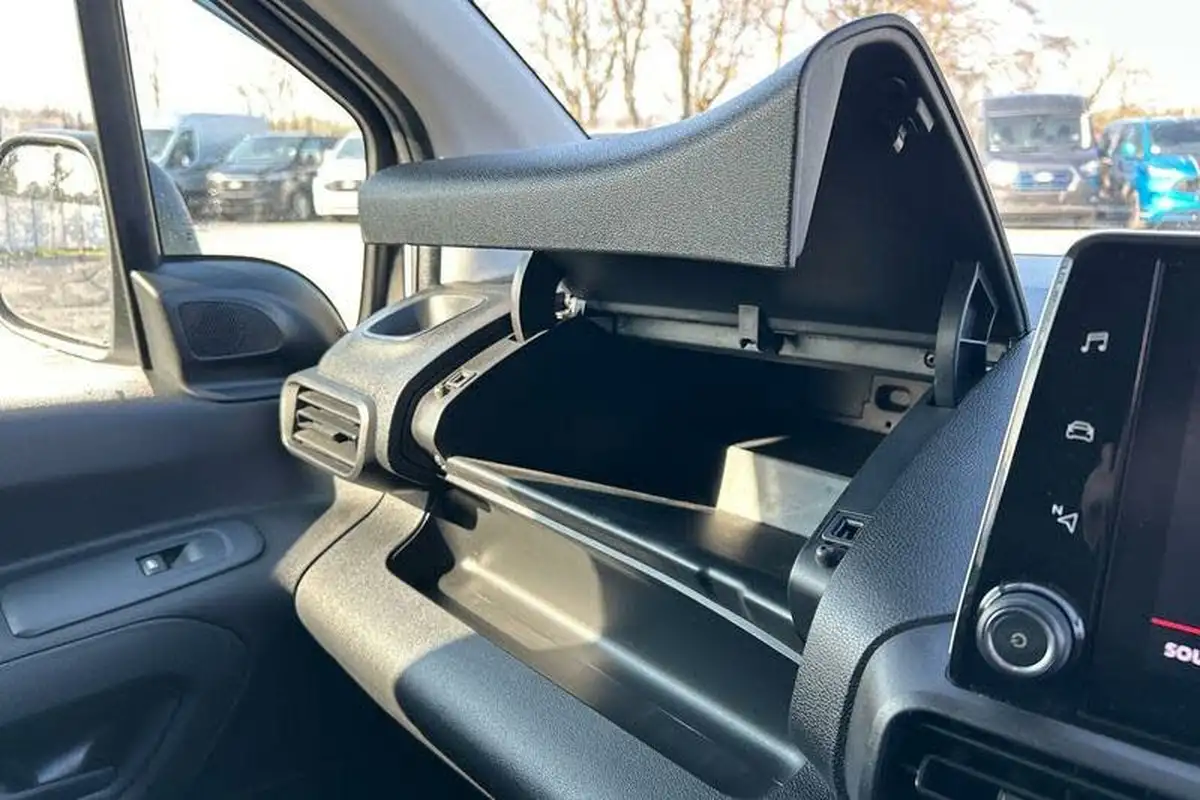 2023-citroen-berlingo-15-bluehdi-1000-enterprise-edition-100pseu6d-big-28