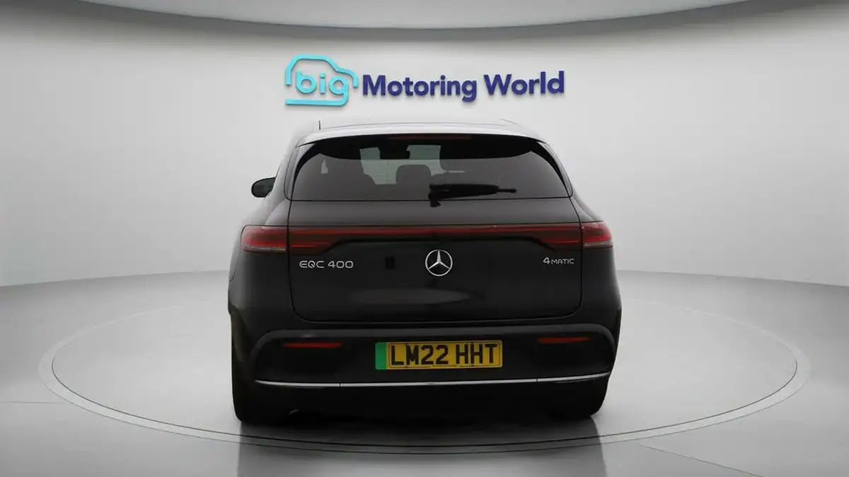 2022-mercedes-benz-eqc-e-eqc-400-amg-line-premium-big-6