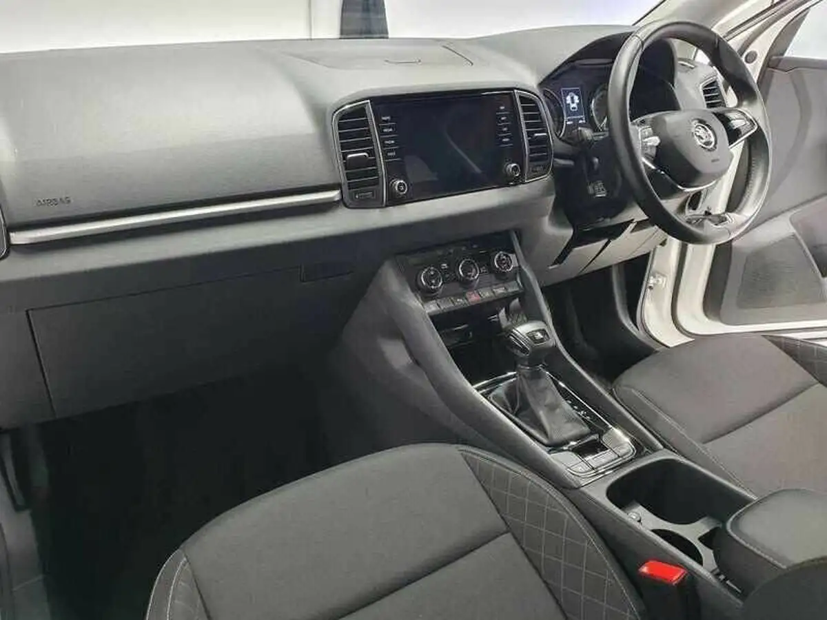 2021-skoda-karoq-15-tsi-se-technology-dsg-big-22