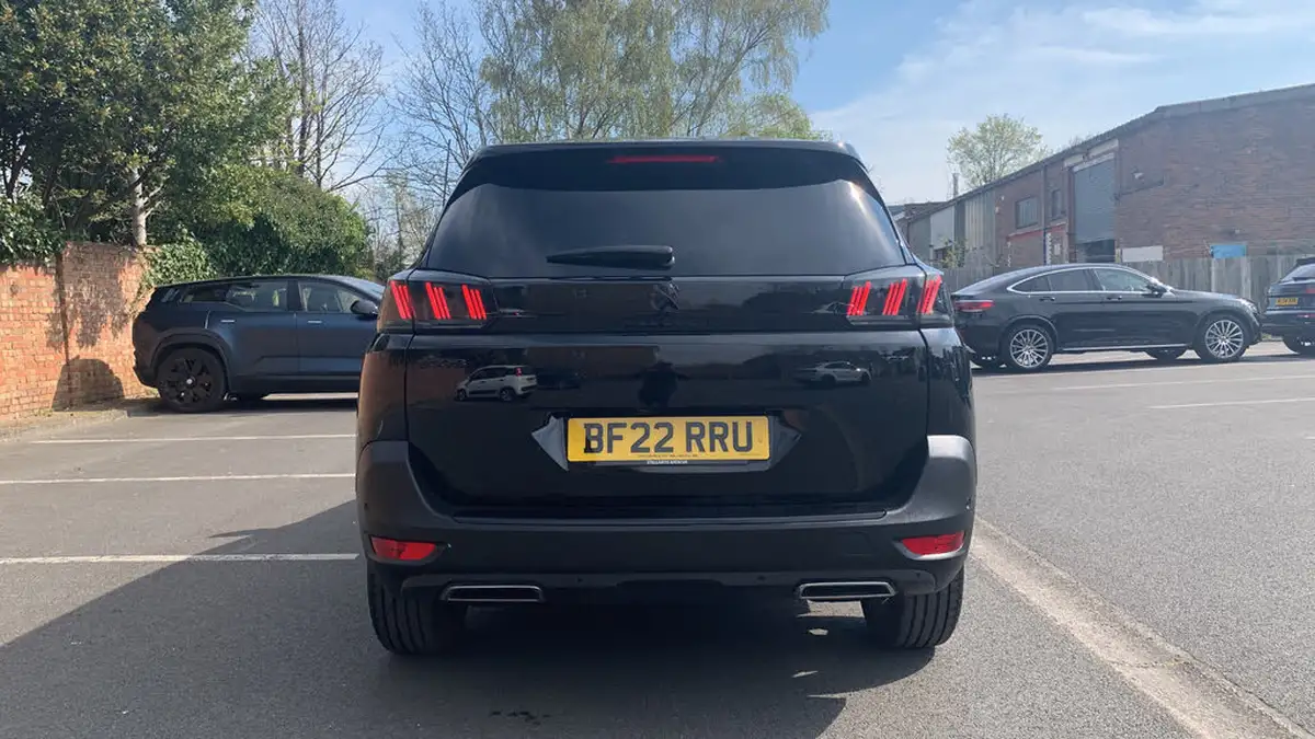 2022-peugeot-5008-suv-12-puretech-gt-premium-big-8