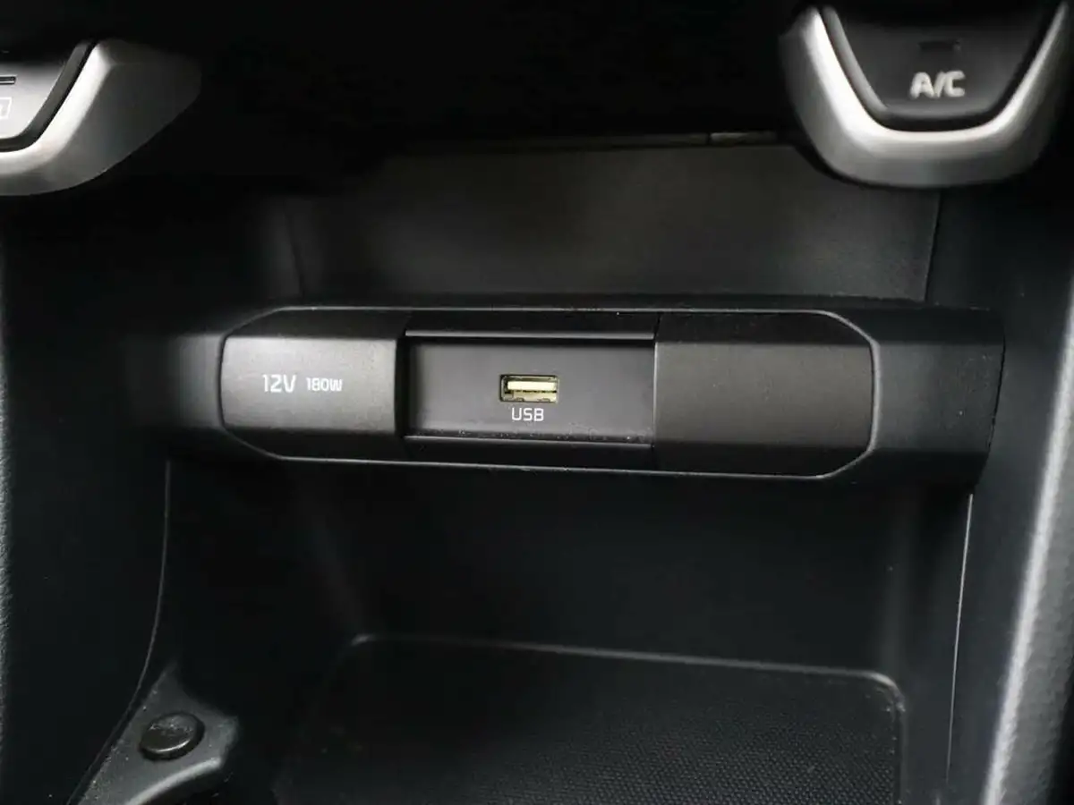 2021-kia-picanto-10-2-big-18