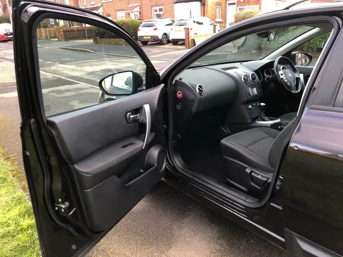 2009-nissan-qashqai-20-n-tec-2wd-big-26