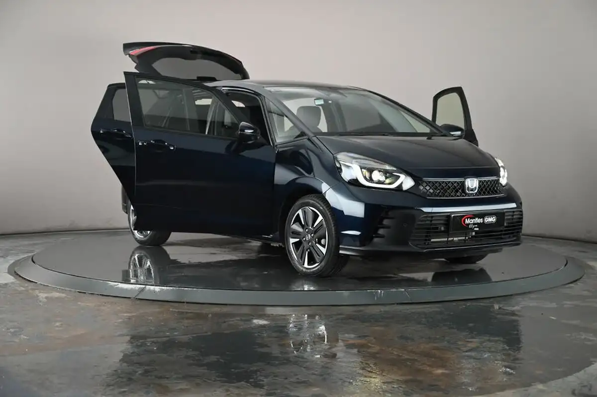 2025-honda-jazz-15-i-mmd-advance-big-34