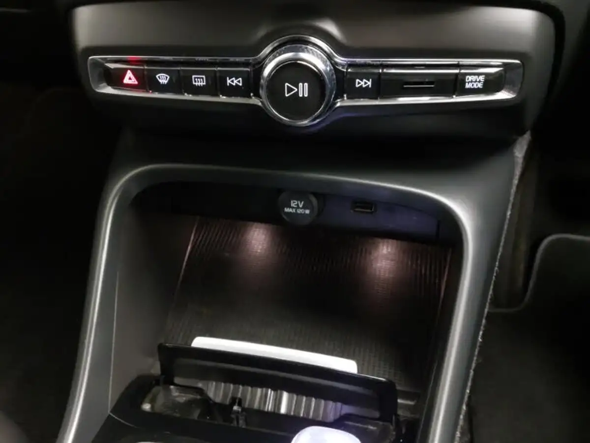 2020-volvo-xc40-15-t3-inscription-geartronic-big-17