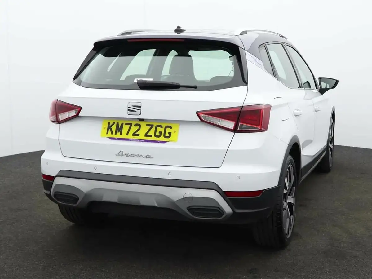 2022-seat-arona-10-tsi-xperience-lux-big-4