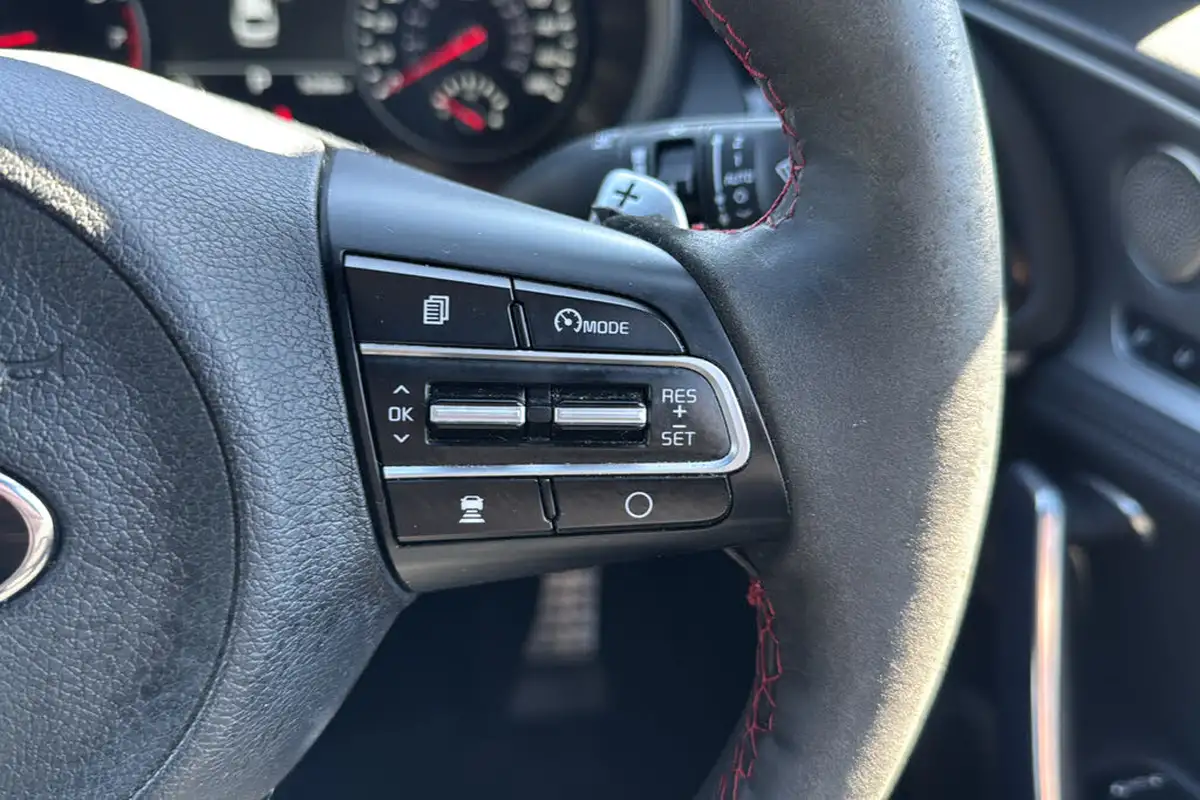 2018-kia-stinger-33-t-gdi-gt-s-big-16