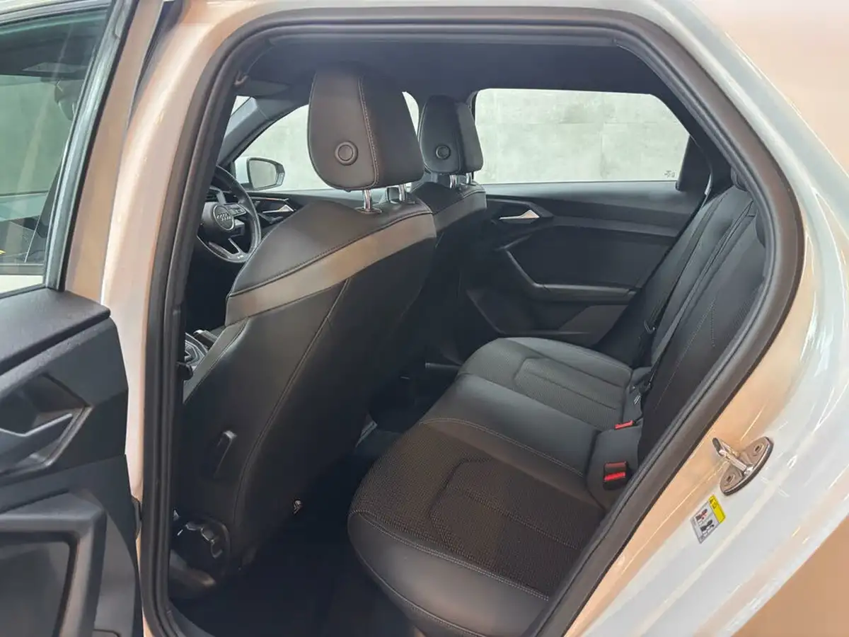 2019-audi-a1-10-30-tfsi-s-line-tronic-big-19