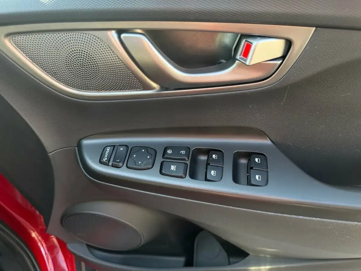 2021-hyundai-kona-e-premium-204ps-big-24