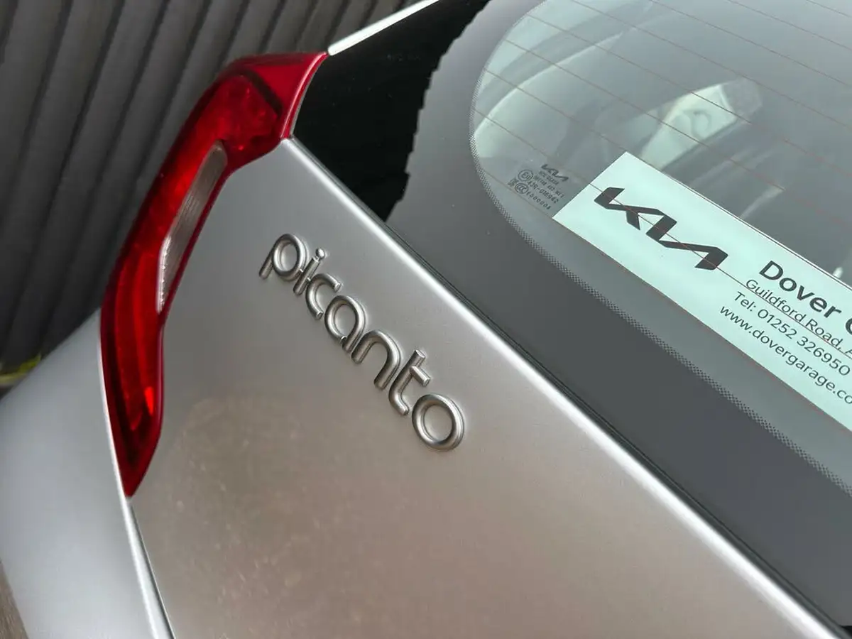 2022-kia-picanto-10-2-big-7