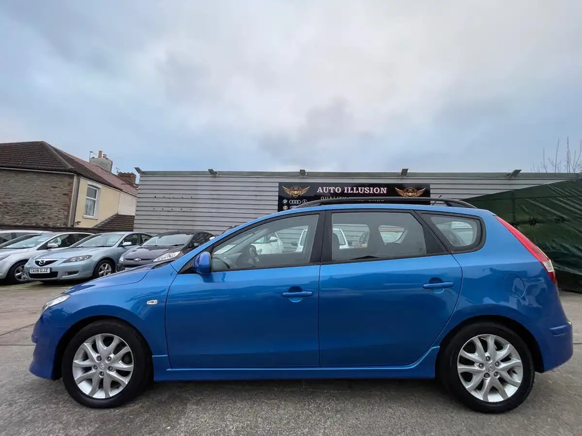 2010-hyundai-i30-16-comfort-estate-auto-big-5