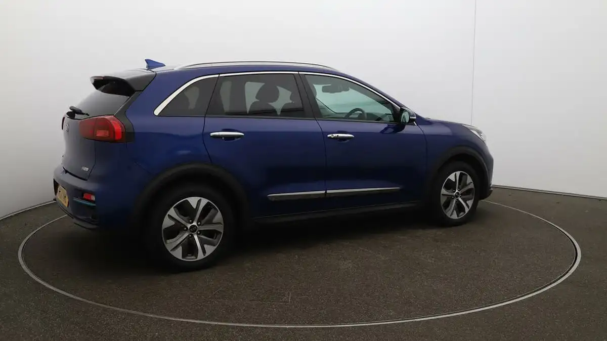 2021-kia-e-niro-ev-4-big-47