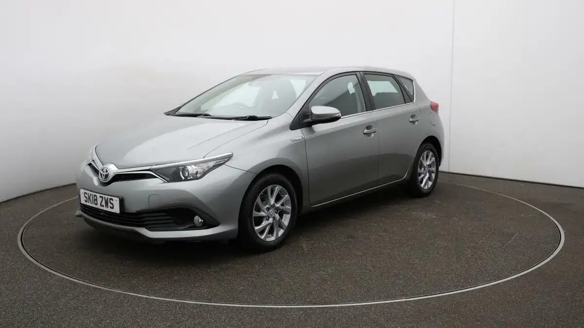 2018-toyota-auris-18-vvt-i-hsd-icon-tech-hatchback-big-3