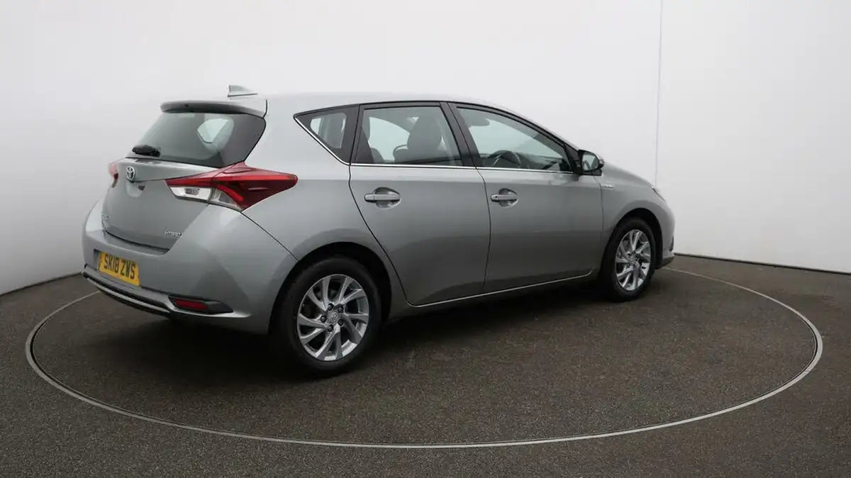 2018-toyota-auris-18-vvt-i-hsd-icon-tech-hatchback-big-44