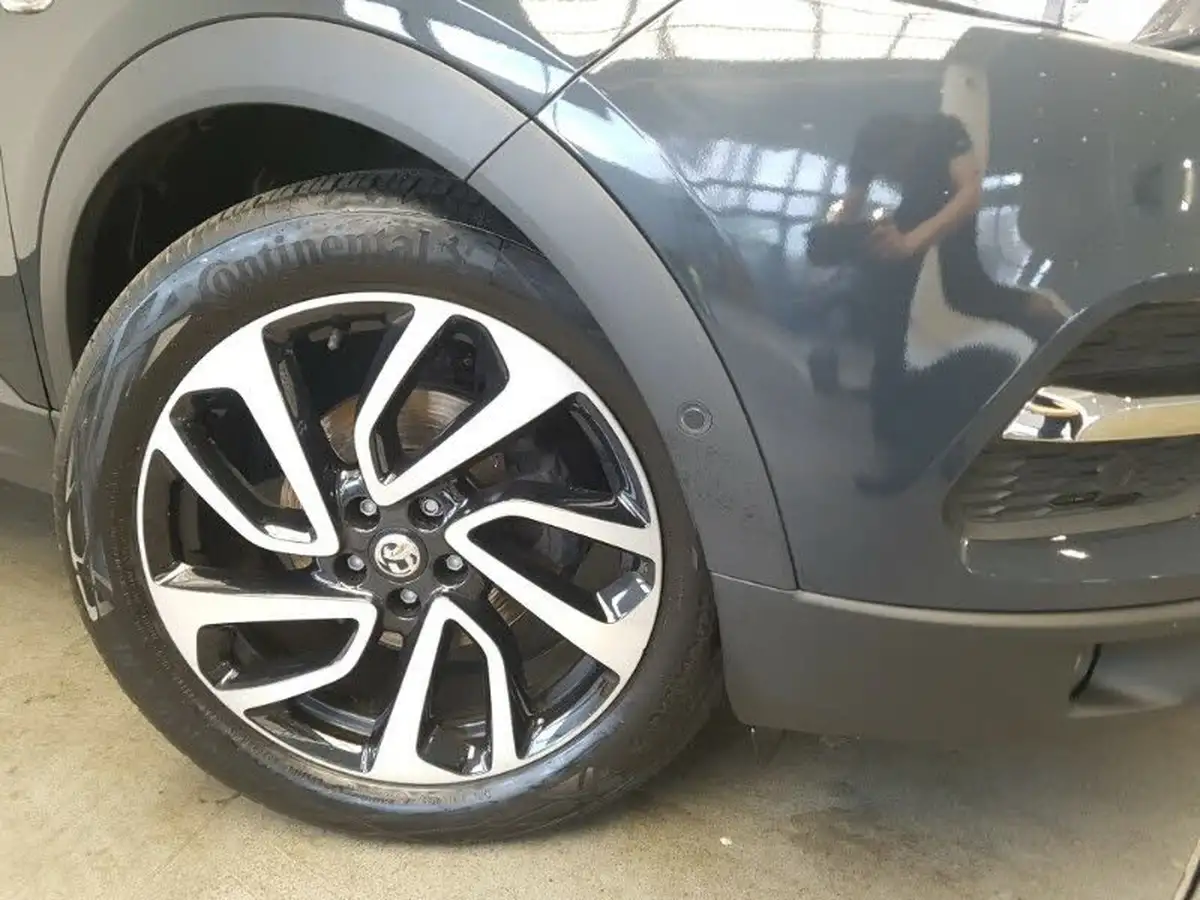 2019-vauxhall-grandland-x-12-elite-nav-big-8