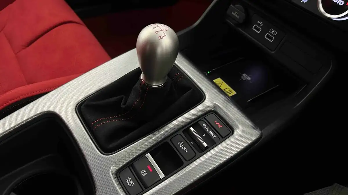 2024-honda-civic-20-i-vtec-type-r-big-25