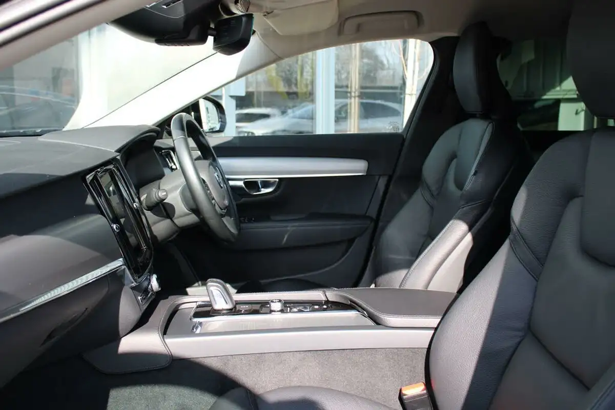 2021-volvo-v90-20td-b4-momentum-big-8