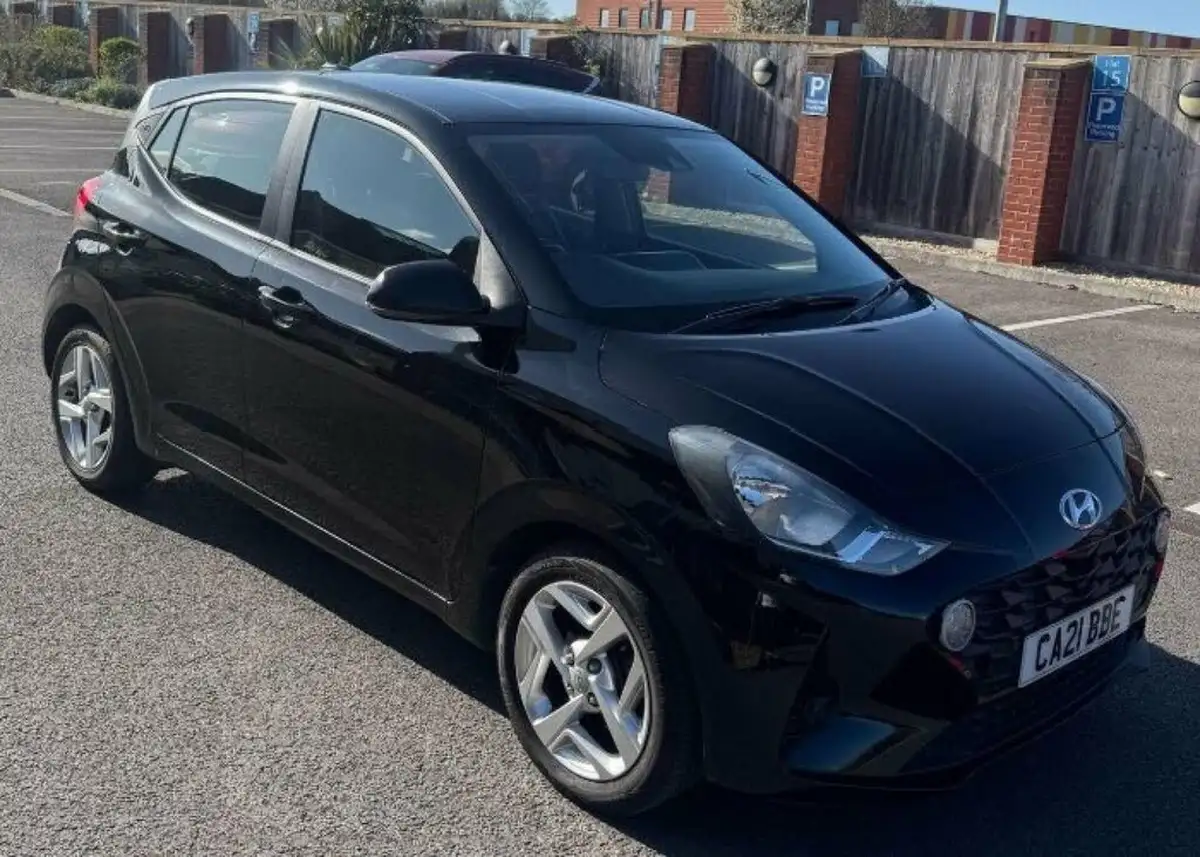 2021-hyundai-i10-10-se-connect-big-1