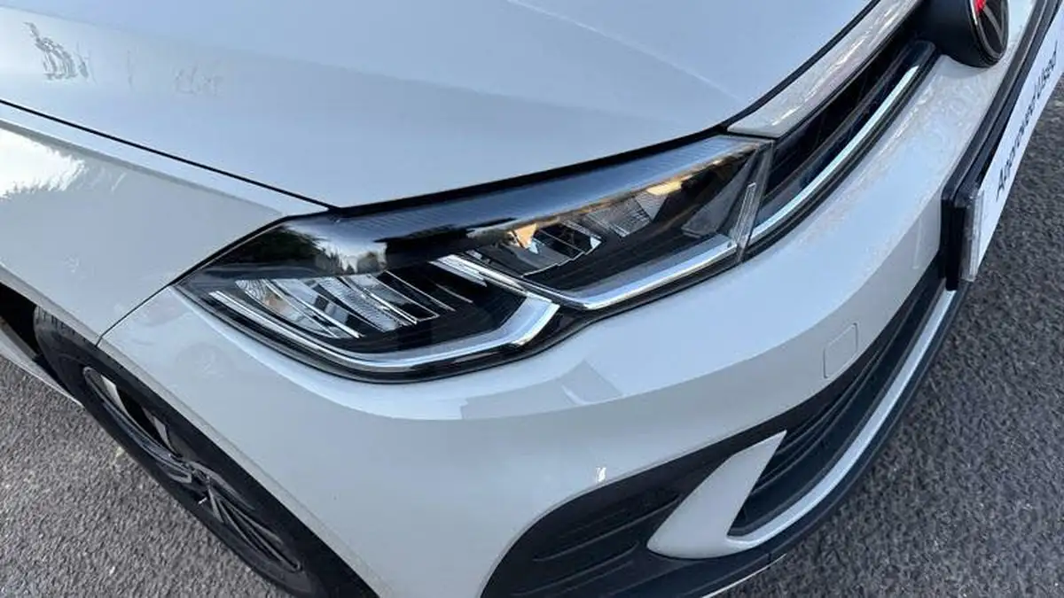 2023-volkswagen-polo-10-tsi-life-big-9