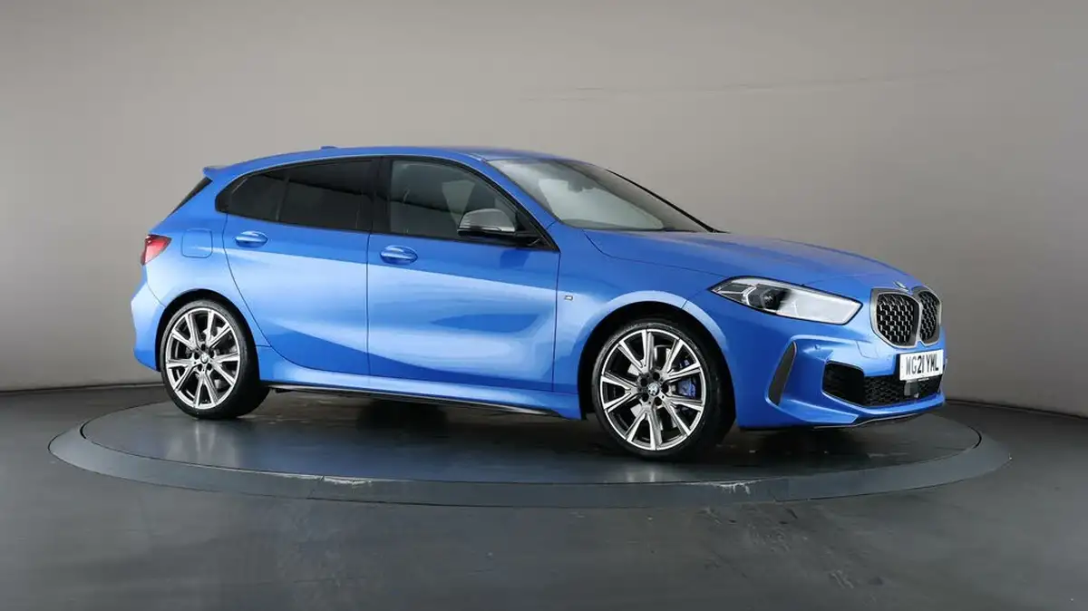2021-bmw-1-series-20-m135i-xdrive-big-51