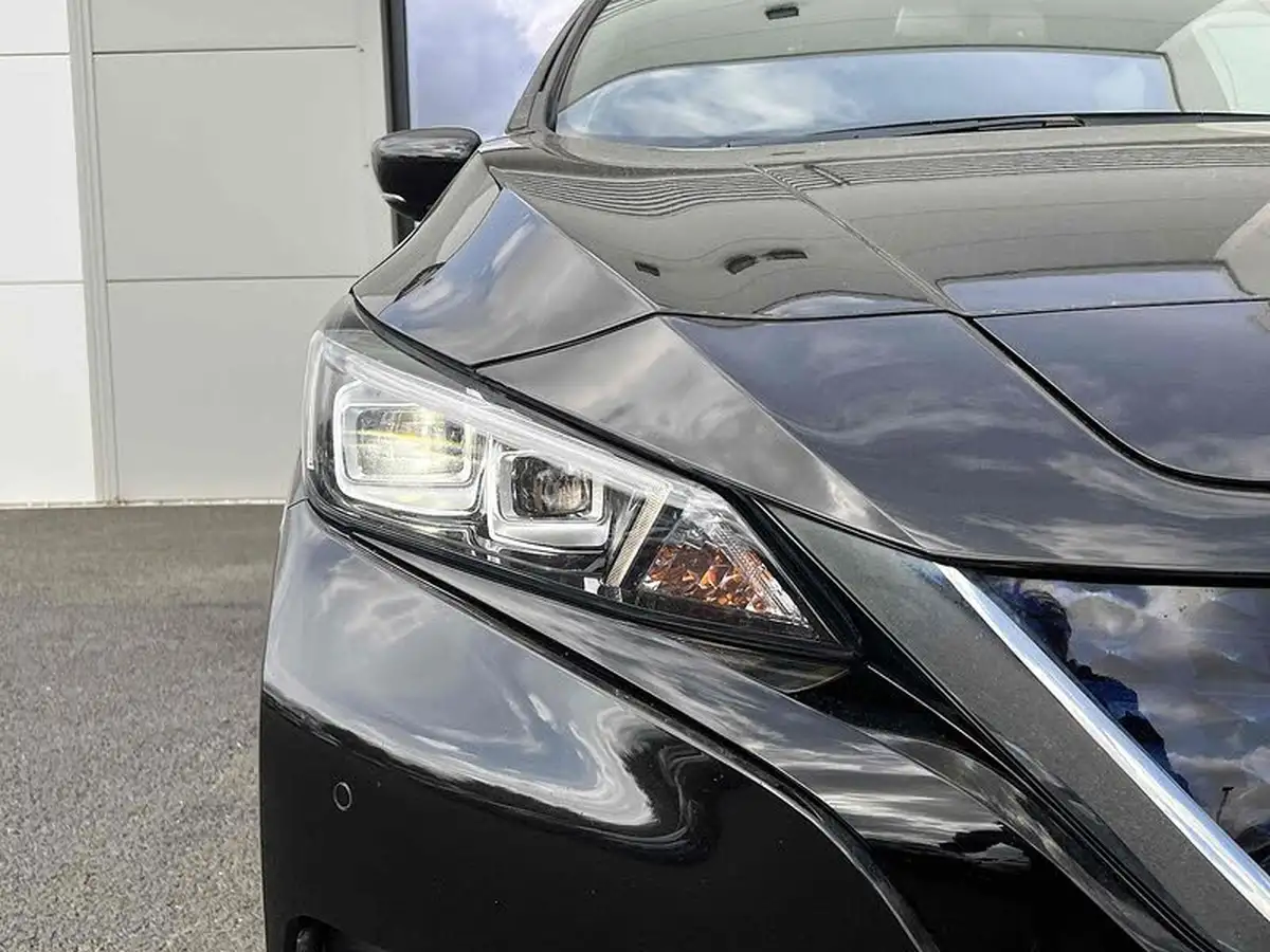 2021-nissan-leaf-e-tekna-big-18