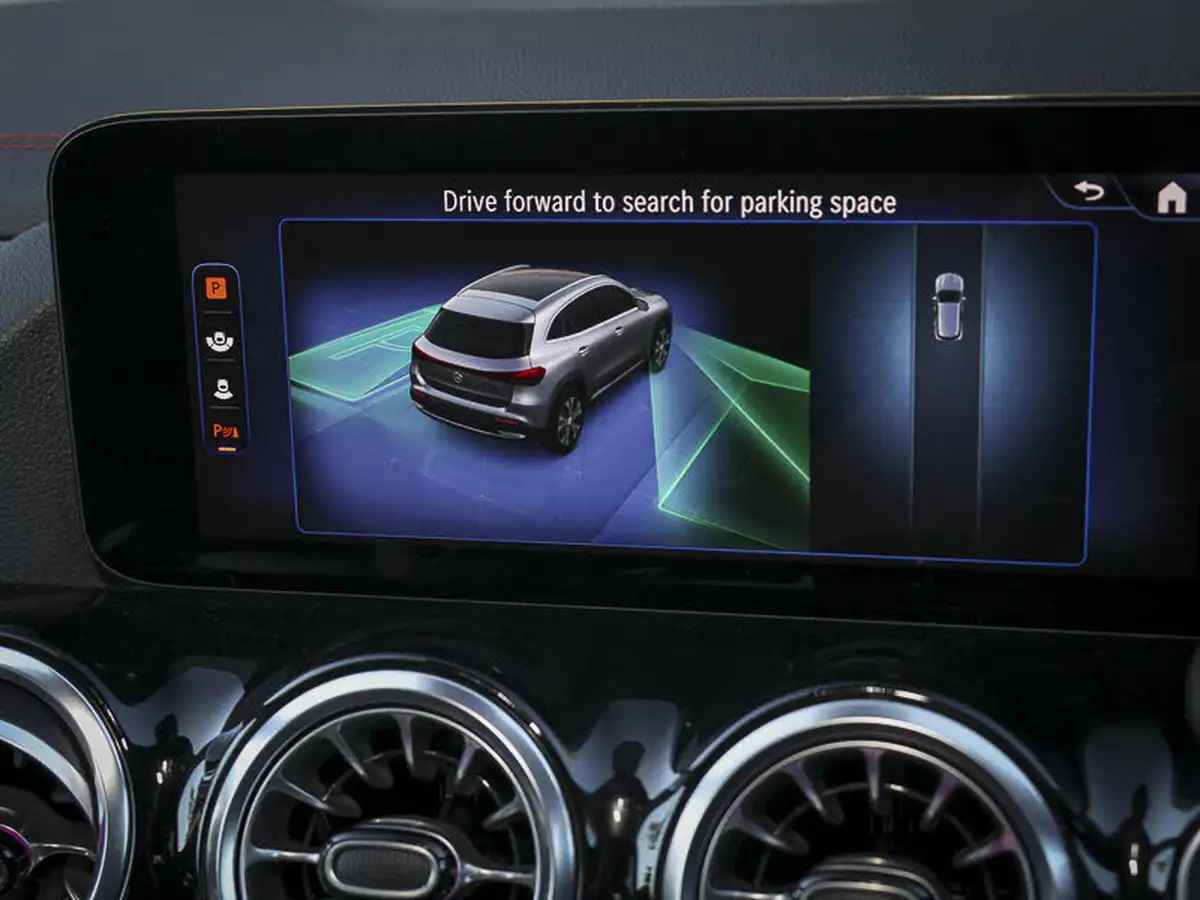 2024-mercedes-benz-eqa-e-eqa-250-amg-line-executive-big-11