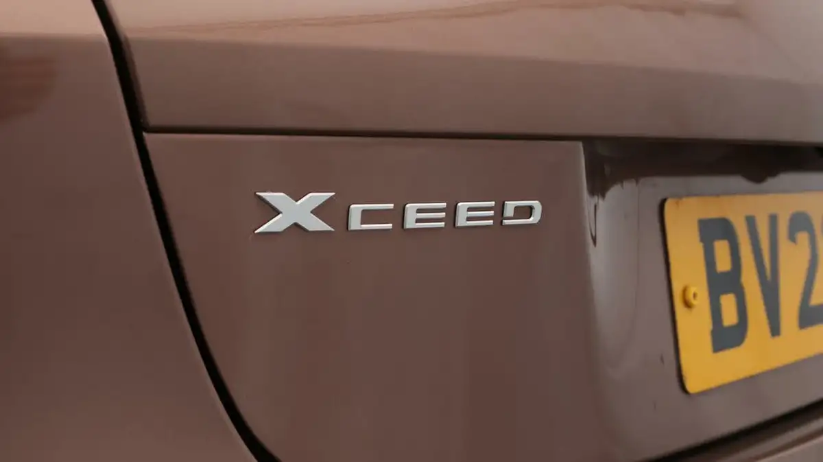 2022-kia-xceed-10-t-gdi-2-big-21