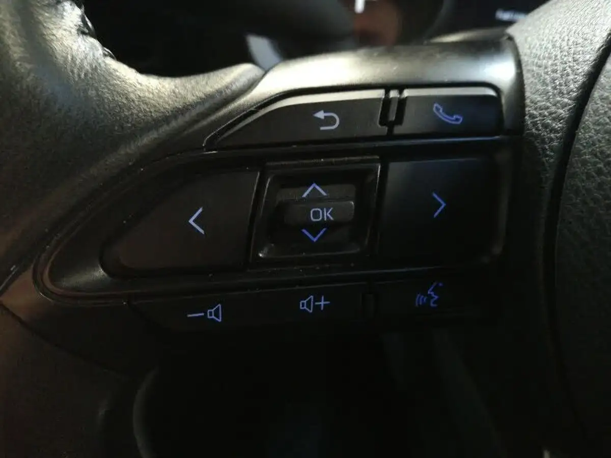2021-toyota-yaris-cross-15-vvt-i-icon-big-14