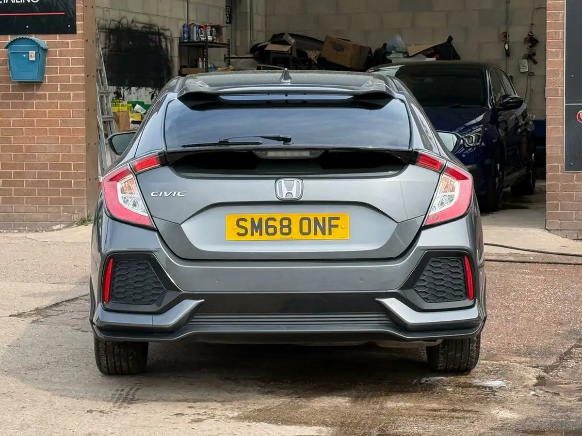 2018-honda-civic-10-vtec-turbo-se-126ps-hatchback-5d-big-52