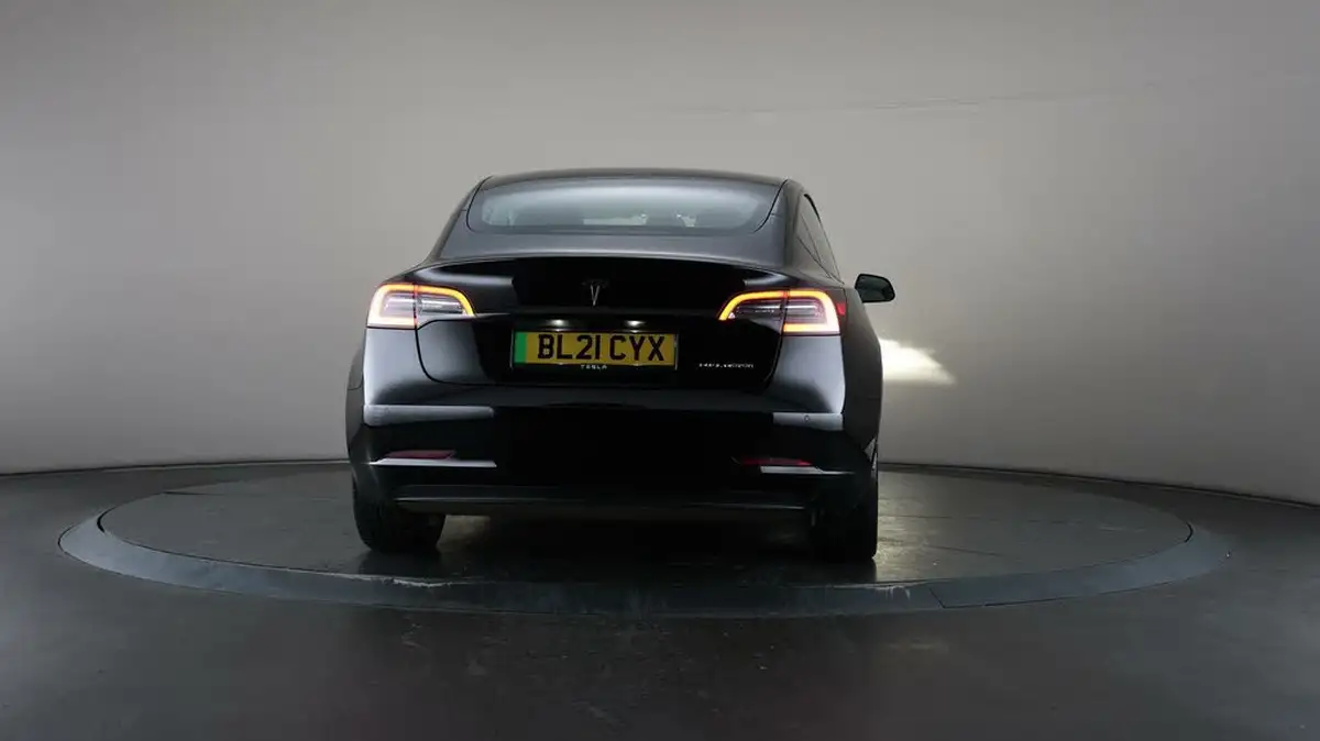 2021-tesla-model-3-e-long-range-4x4-big-6