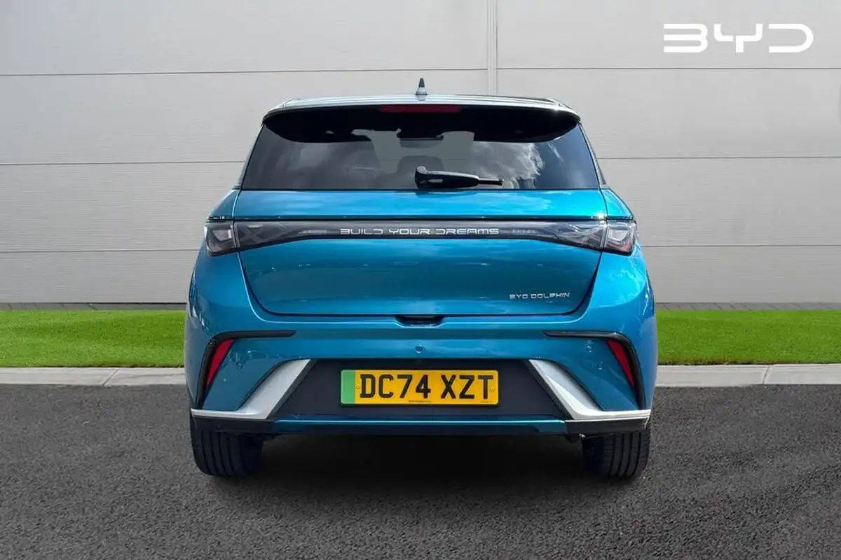 2025-byd-dolphin-e-design-big-3
