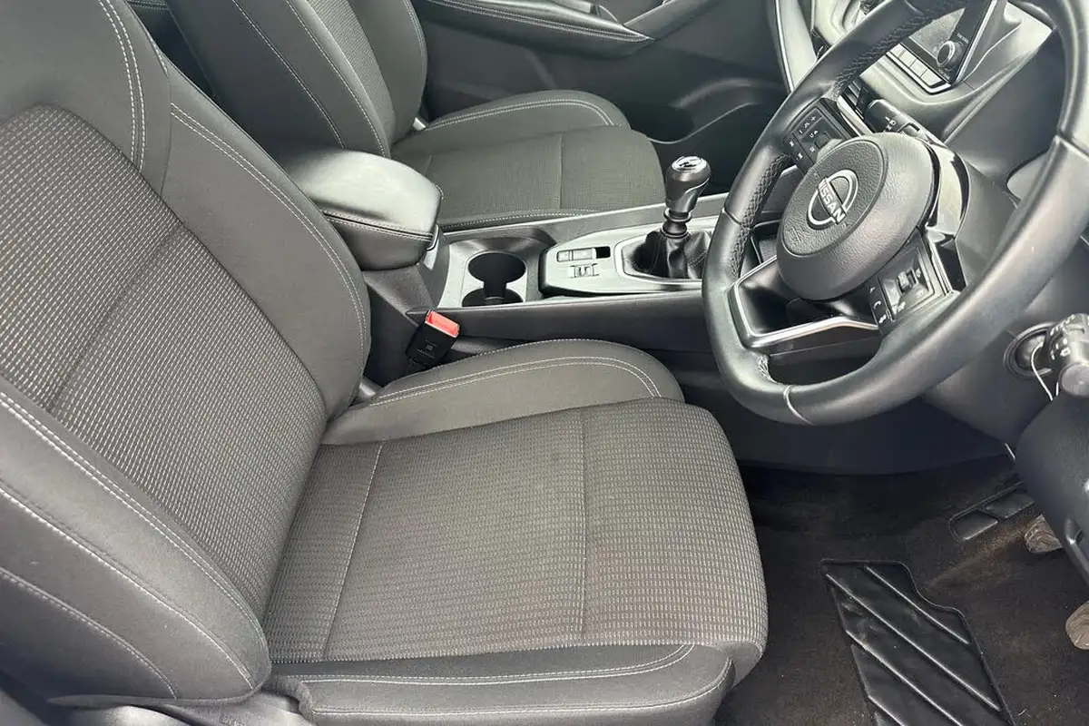 2022-nissan-qashqai-13-dig-t-acenta-premium-140ps-big-31