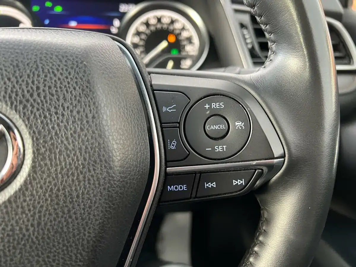 2020-toyota-camry-25-vvt-i-design-big-33