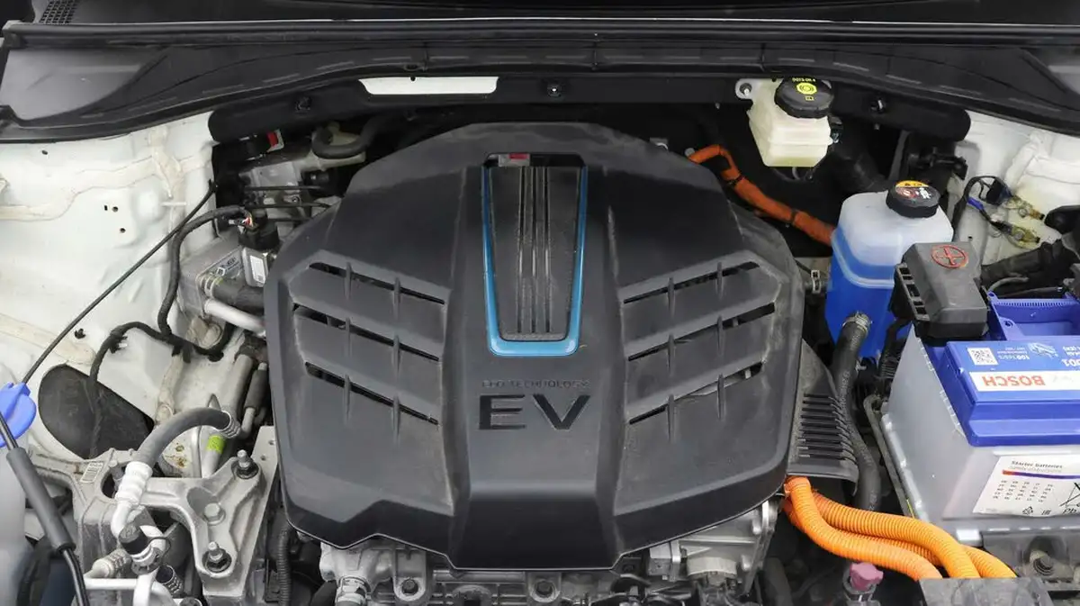 2021-kia-e-niro-ev-3-big-18