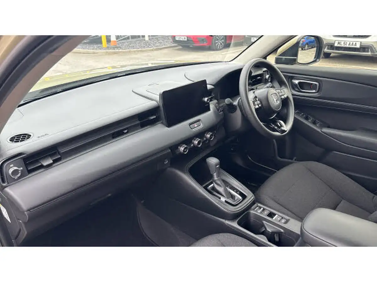 2024-honda-hr-v-15-i-mmd-elegance-big-1