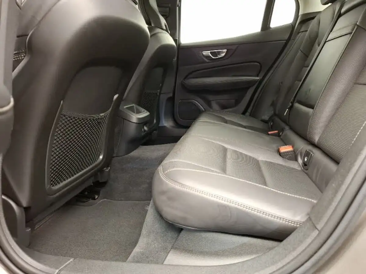 2019-volvo-s60-20-t5-inscription-plus-big-5