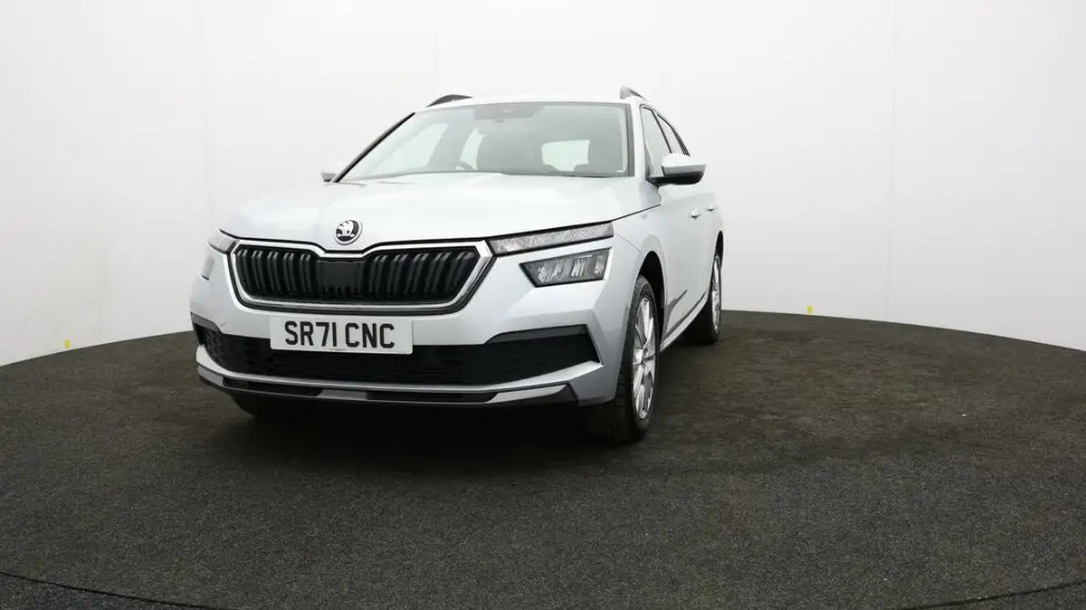 2021-skoda-kamiq-10-tsi-se-109ps-dsg-big-48