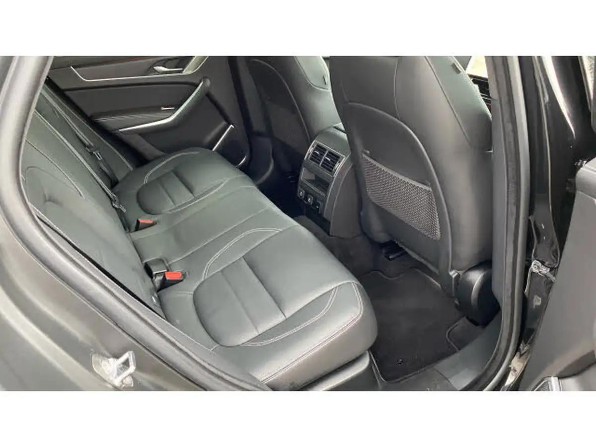 2024-jaguar-f-pace-20-d200-r-dynamic-hse-black-big-40